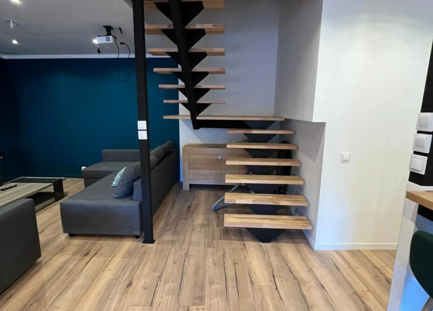 Logement Spacieux Avec Jacuzzi Le Bourgeat Apartment