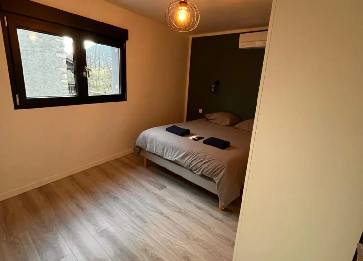 Logement Spacieux Avec Jacuzzi Le Bourgeat