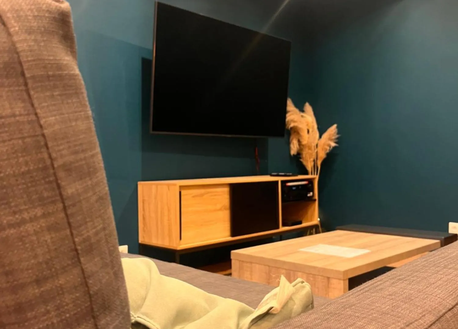Logement Spacieux Avec Jacuzzi Le Bourgeat France
